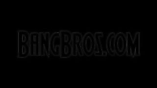 Anteprima del video: In sella a un grosso cazzo in cam