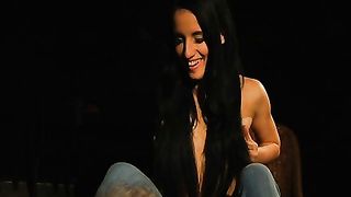 Teen zoccola scopata al buio da un vecchio