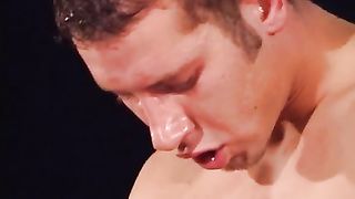 Rossa teen tedesca per sesso a tre