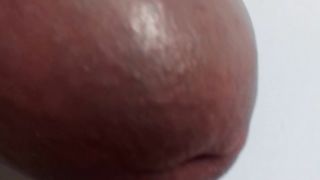 Cazzo grosso e largo con primo piano della cappella