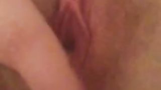 Io arrapata che mi tocco la figa