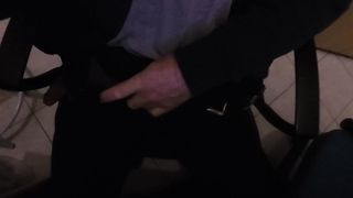 Qualcuna che me lo fà venire duro?