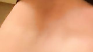 La vacchetta vogliosa messa a 90 in bagno