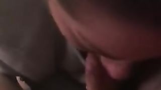 Questa troietta ha una voglia incredibile di cazzo