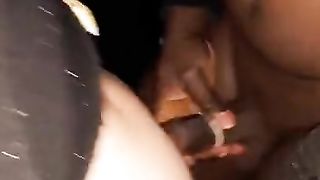 Mia moglie scopata dall'immigrato nel parco a Milano