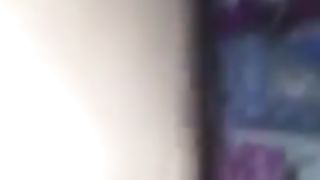 Tutto dentro la sua passerina stretta