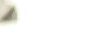 Tutto dentro la sua passerina stretta