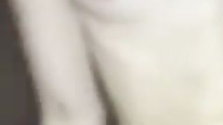 Tutto dentro la sua passerina stretta