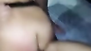 Mia moglie e io ci divertiamo con un nostro amico...