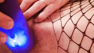 Anteprima del video: Schizzetta e il suo nuovo succhia clitoride