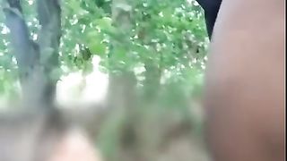 Ragazza italiana fa pompino a ragazzo di colore