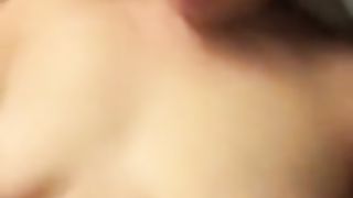 Chiede al marito di scoparla con più forza