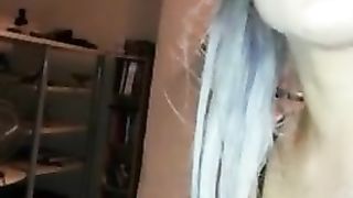 Parla di meno e succhia di più...zoccoletta!!!