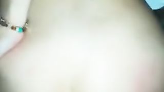 Succhia dopo averlo preso tutto nel culo