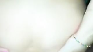 Succhia dopo averlo preso tutto nel culo