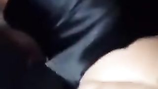 AH AH AH Sì Sì Sì...e lei viene e si sbrodola tutta