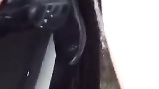 AH AH AH Sì Sì Sì...e lei viene e si sbrodola tutta