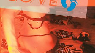 Vi mostro mia moglie mentre si masturba...