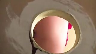 La MILF Veronica Avluv succhia un cazzone al GloryHole