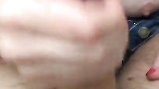 SPUTA SUL CAZZO e fai vedere quanto sei troia!!!