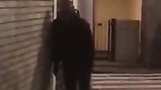 Anteprima del video: IMMIGRATO MINACCIA DI SCOPARE MOGLIE