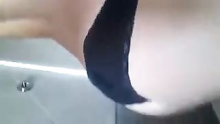 Denise di Avellino fa la porca su WhatsApp