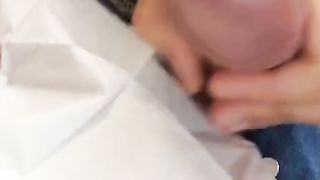 Sega nel parcheggio affollato