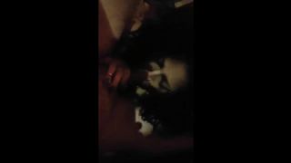 Il marito lavora e lei mi spompina