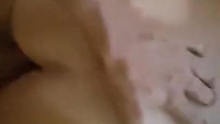 Anteprima del video: MO' TI ARRIVA IN CULO...zoccola!!!