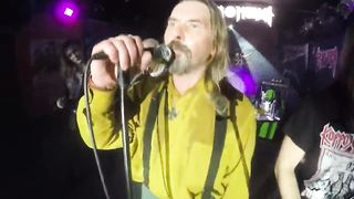 Viene palpata da tutti durante un concerto musicale