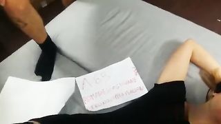 GangBang con sborrate su una zoccolona romana