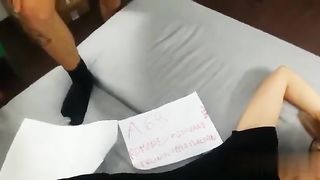 GangBang con sborrate su una zoccolona romana