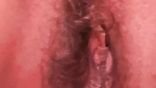 Mi tocco mentre piscio...