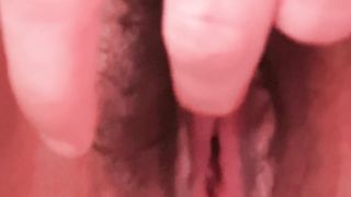 Mi tocco mentre piscio...