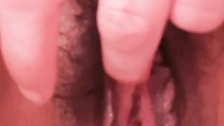 Mi tocco mentre piscio...