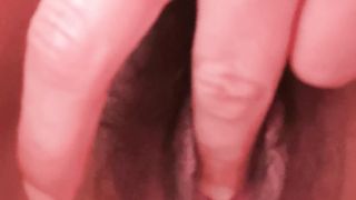 Mi tocco mentre piscio...