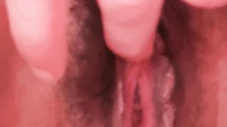 Mi tocco mentre piscio...