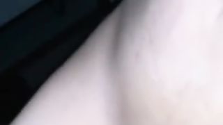 Sandra inculata in piedi