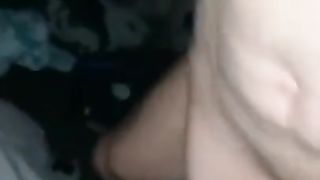 Sandra inculata in piedi