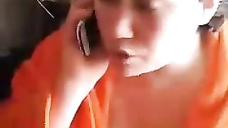 La tettona in accappatoio