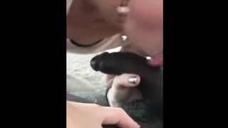 Valentina succhia il cazzone nero del fidanzato