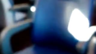 Lo mostro ad una ragazzina sul treno