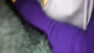 Mia cognata lo tira fuori e me lo succhia