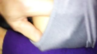 Mia cognata lo tira fuori e me lo succhia