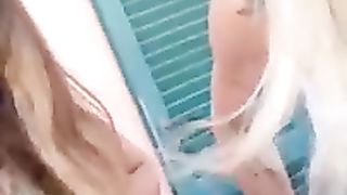 Anteprima del video: 2 romane zoccoleggiano su Periscope