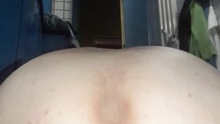 Mi scopo il culo con un dildo