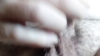 Otthon maszturbáltam és nagyon ki vertem a farkam
