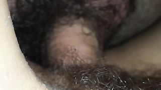 Scopatina con pube in vista