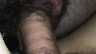 Scopatina con pube in vista