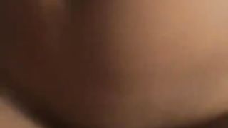 Tettona cavalca cazzo